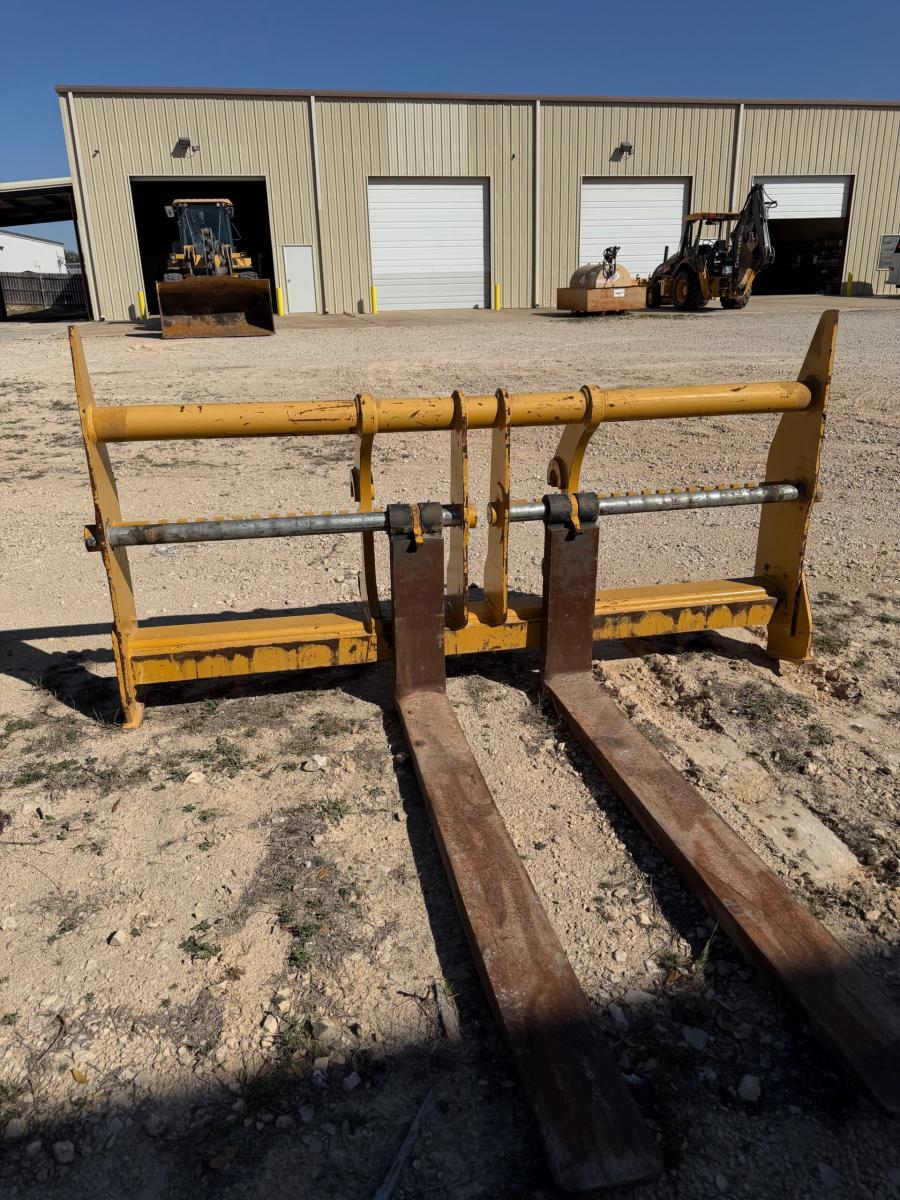 John Deere 72 Fork Attachment