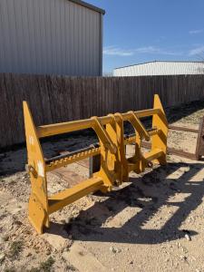 John Deere 72 Fork Attachment