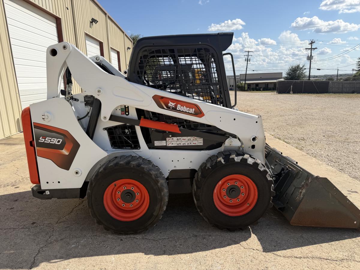 2023 Bobcat S590 Skid Steer Loader