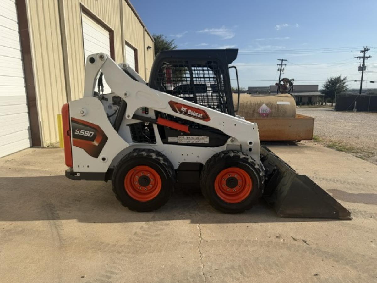 2023 Bobcat S590 Skid Steer Loader