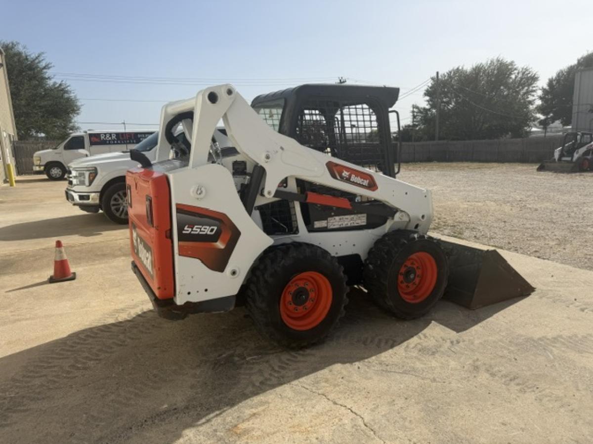 2022 Bobcat S590 Skid Steer Loader