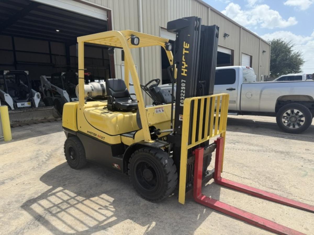 2020 Hyster H60XT Forklift