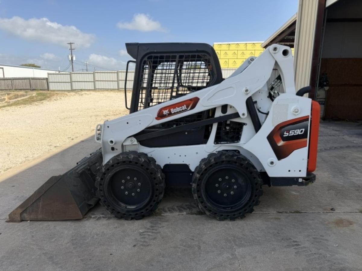 2023 Bobcat S590 Skid Steer Loader