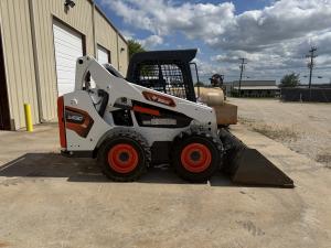 2023 Bobcat S590